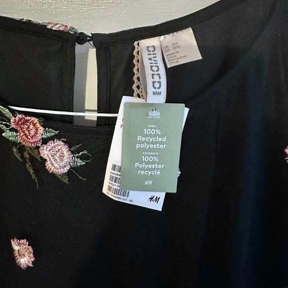 H&M Floral Embroidered Dress - Picture 2 of 3